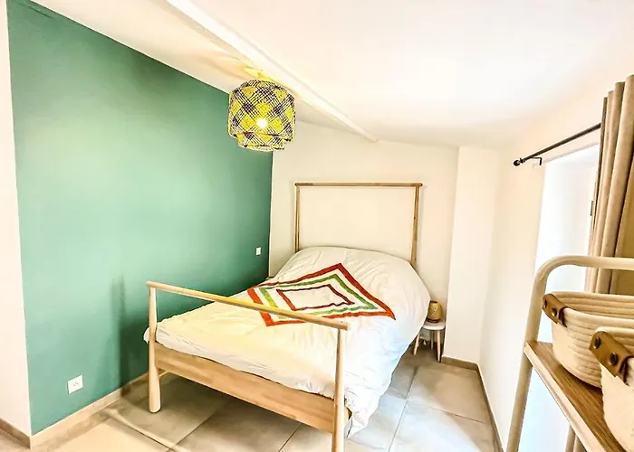 Hébergement de vacances Les Iris Céreste