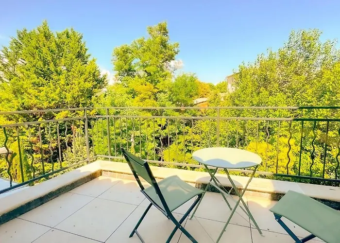 Les Iris Hébergement de vacances